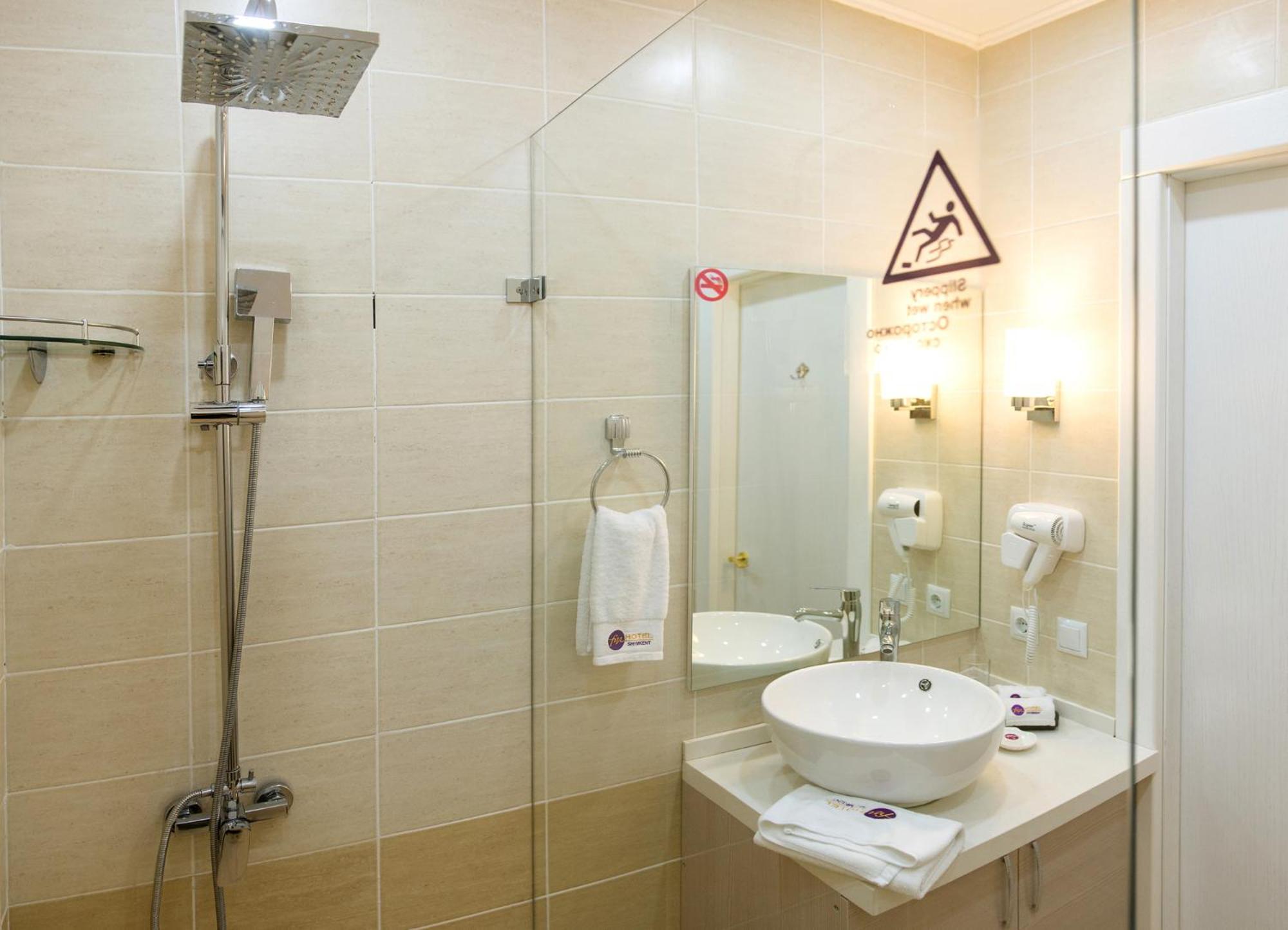 Hotel Fn Shymkent Exterior foto